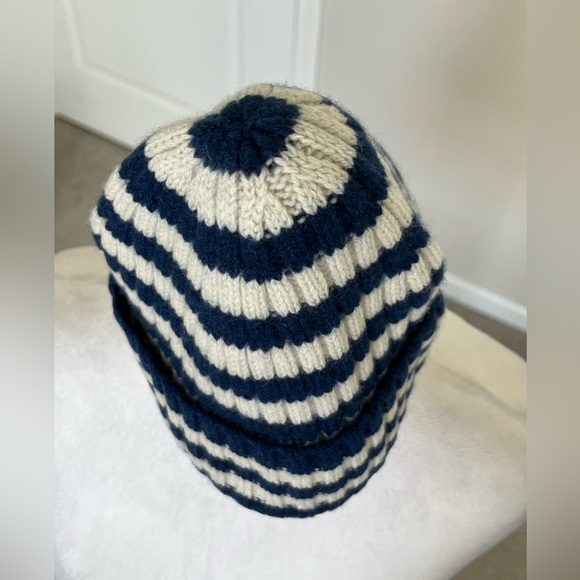NWT Everlane Cashmere Navy and White Striped Beanie Hat main image 6